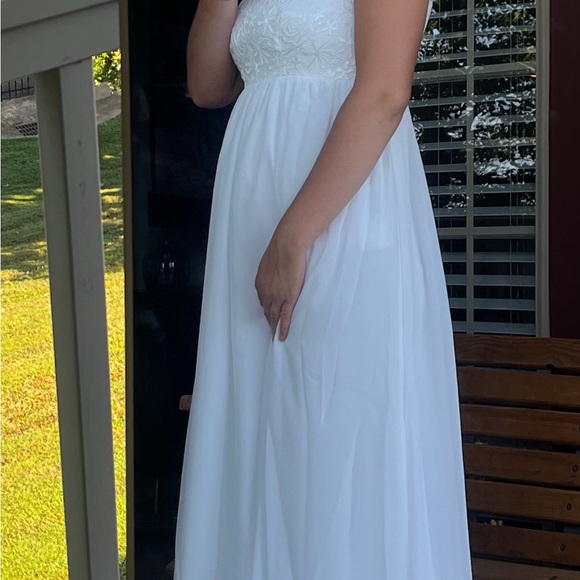 JJs House Cream Lace Maternity Wedding Dress - Picture 4 of 4